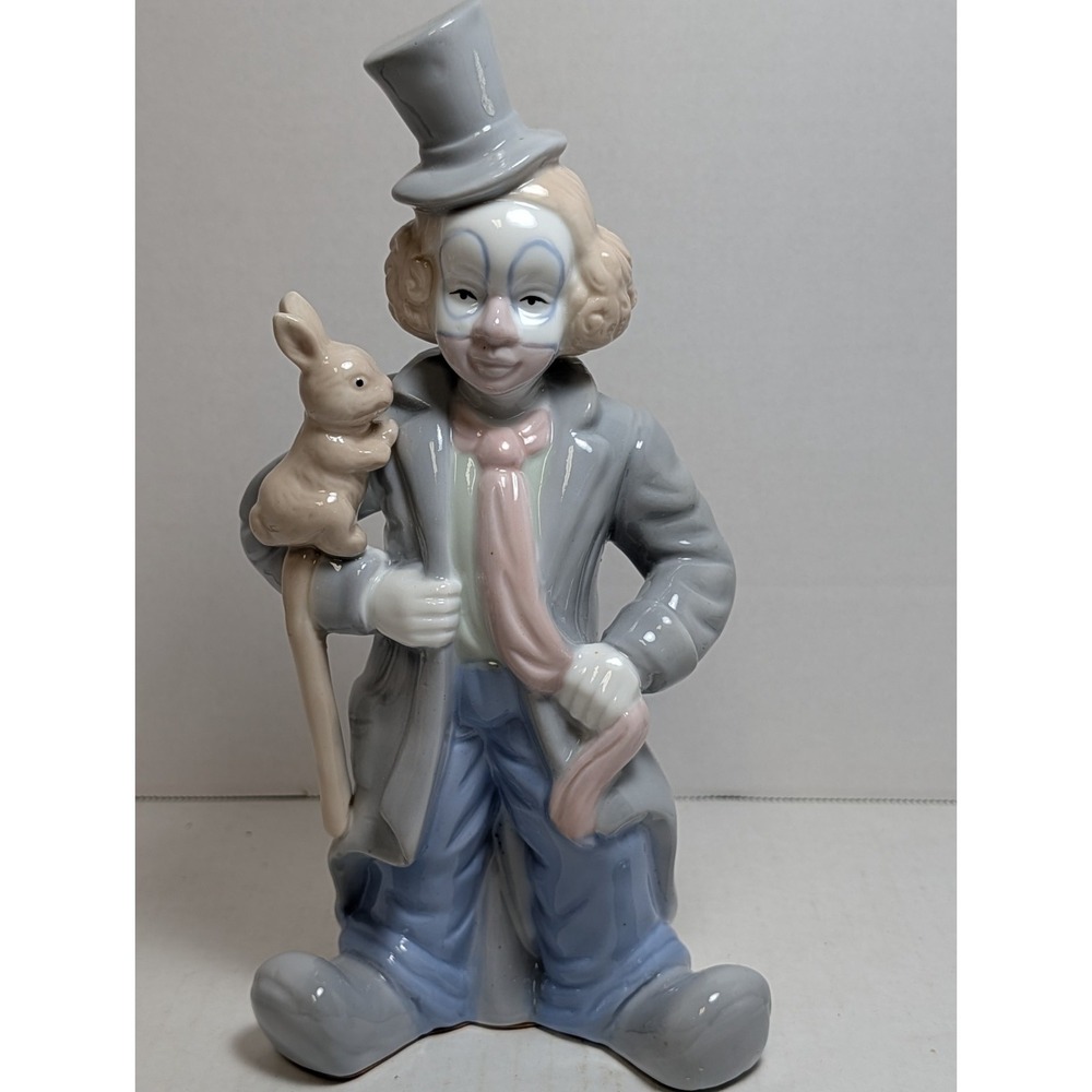 Paul Sebastian Clown Figurine Vintage Top Hat/Cane/Rabbit  EUC